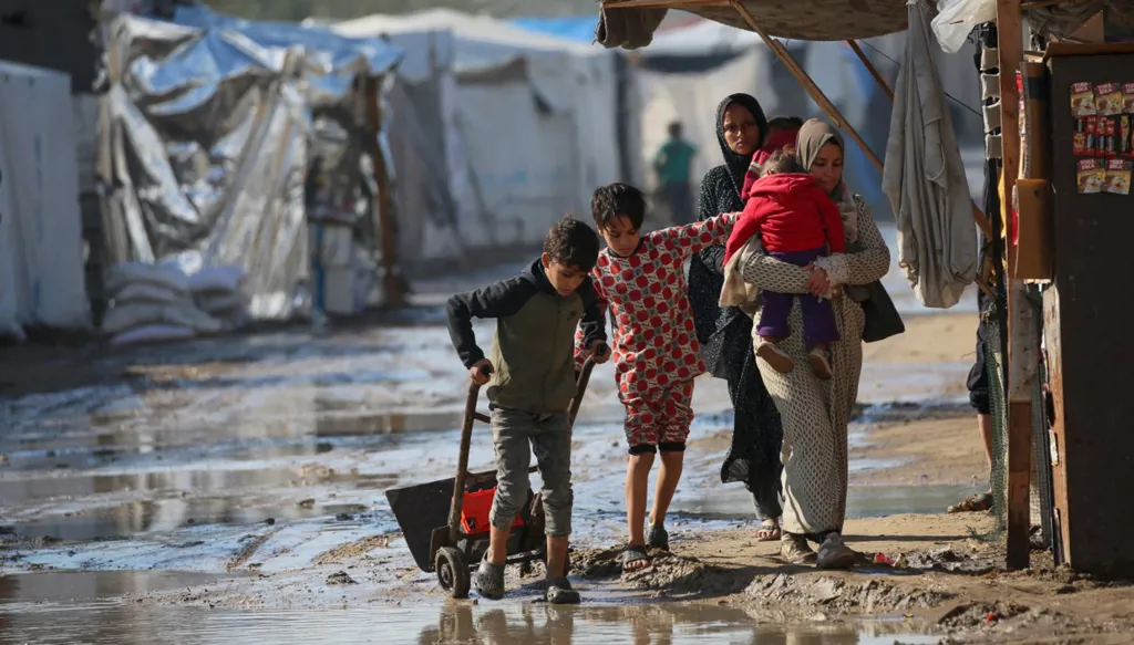 5 عند الخامسة: العالم يستقبل 2025... وعام 2024 الأصعب على الفلسطينيين