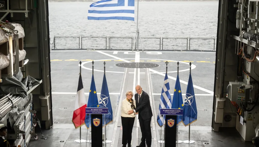 اليونان وفرنسا تتّجهان لتجديد اتّفاقية تعاون دفاعي