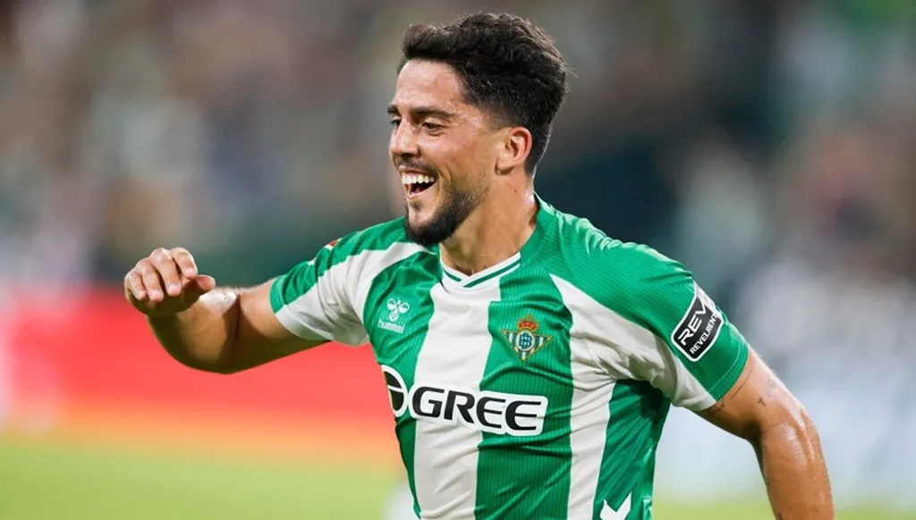 ريال بيتيس يعمق أوجاع سوسييداد