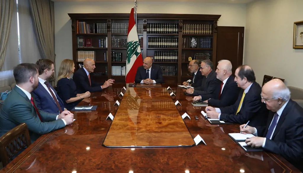 ما هي المحاور الأميركية الخمسة التي يتحرّك ضمنها براك؟