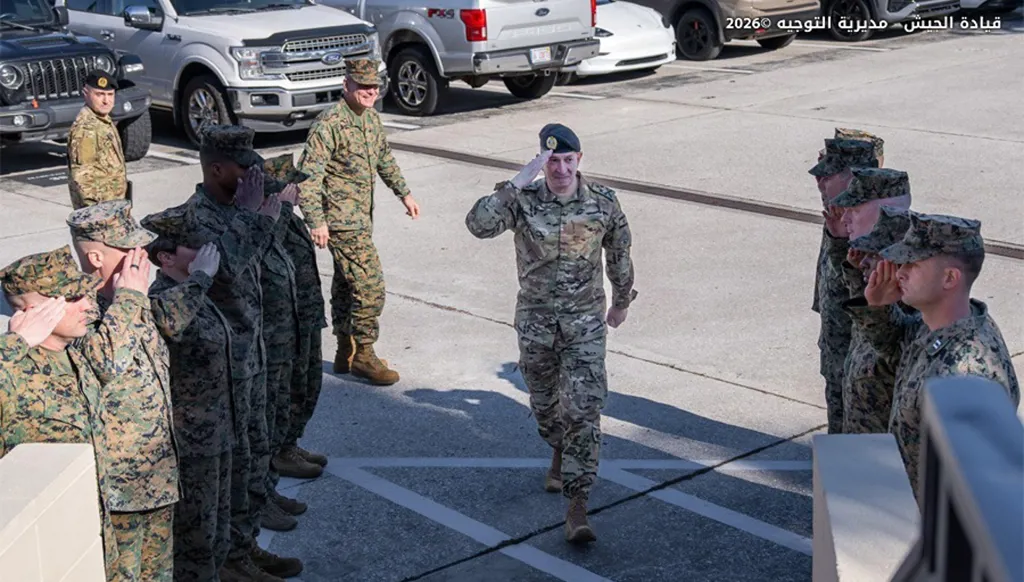 السلطة السياسية" هي التي تشرعن السلاح غير الشرعي وتضع الجيش في موقف محرج