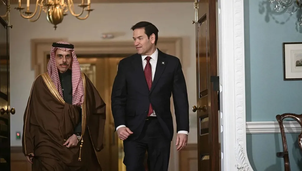 الأوضاع في المنطقة بين روبيو وبن فرحان