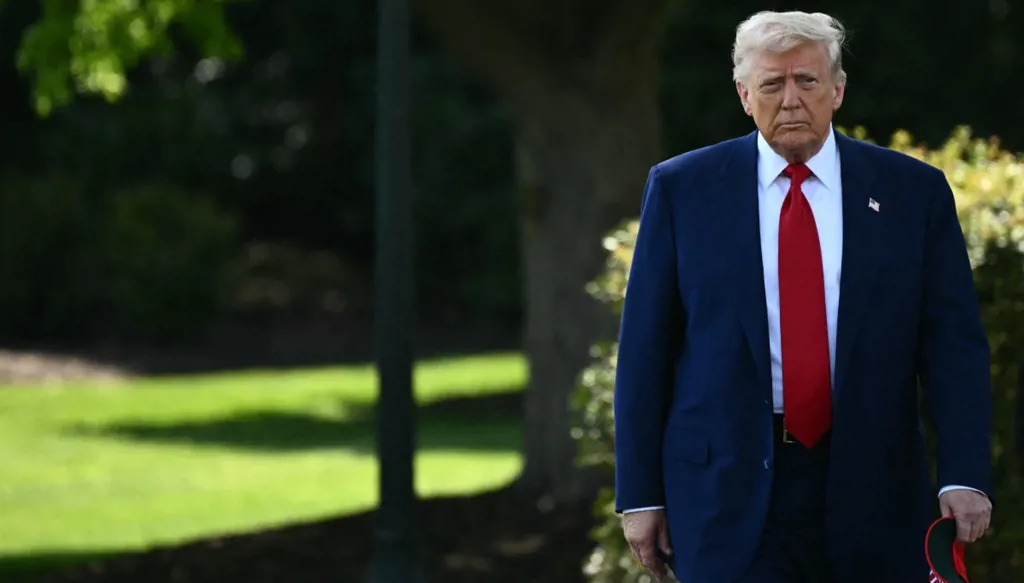 ترامب يوقّع أمراً تنفيذياً يخفّف وطأة رسومه الجمركية على السيارات