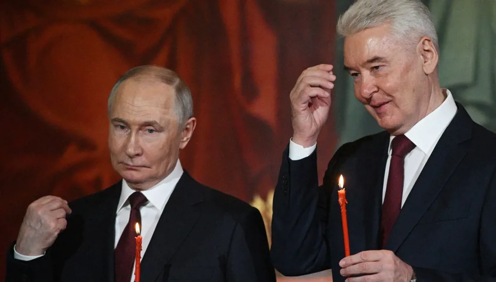 بعد إعلان وقف إطلاق النار في أوكرانيا... بوتين يحضر قداس عيد القيامة