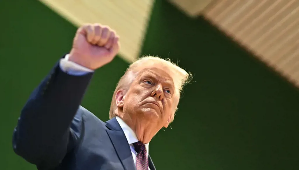 ترامب: نعمل للسيطرة على مضيق هرمز وإيران تتوق إلى اتفاق