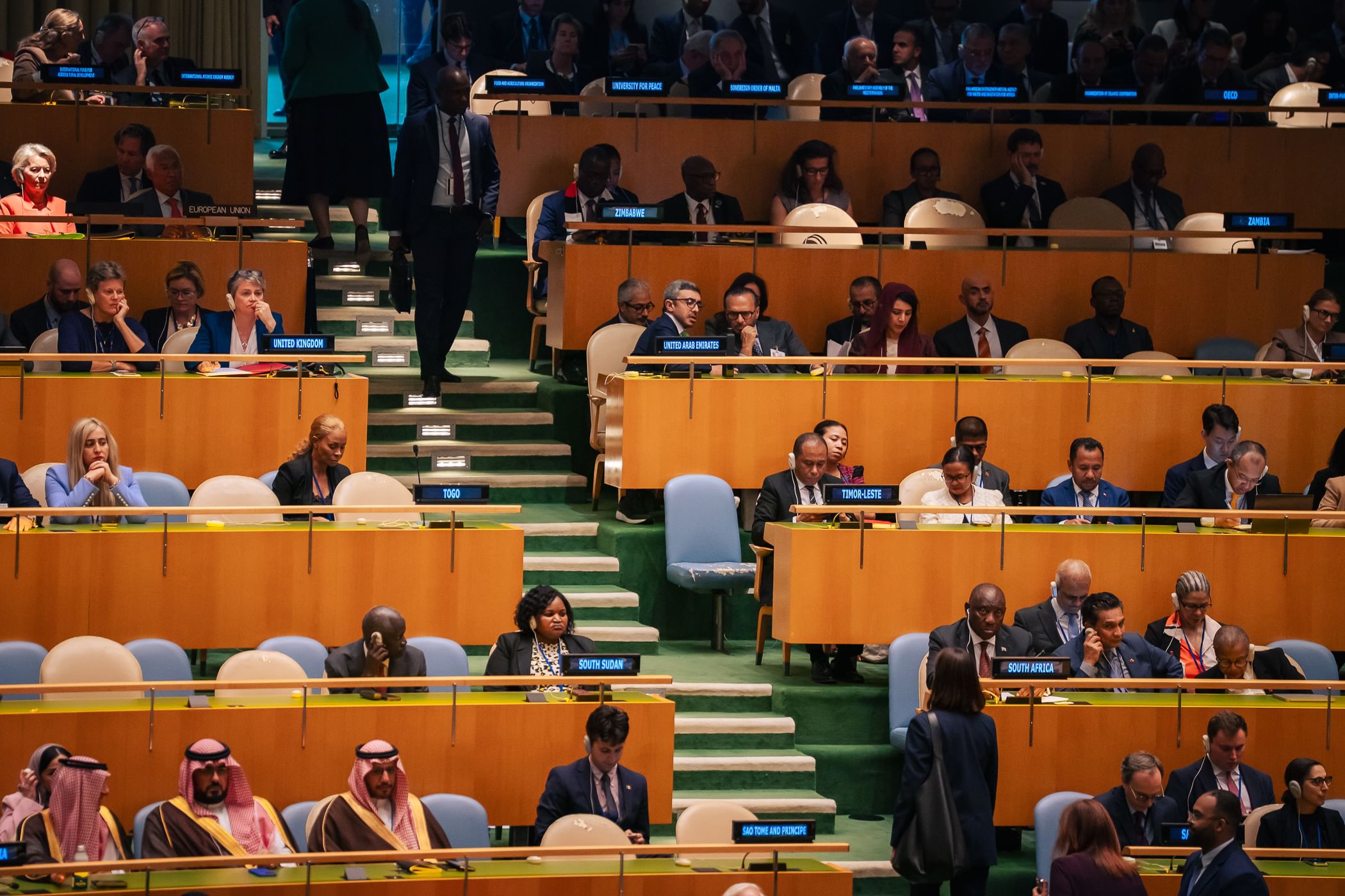 وزير الخارجية الإماراتي الشيخ عبد الله بن زايد خلال قمة نيويورك (وام).