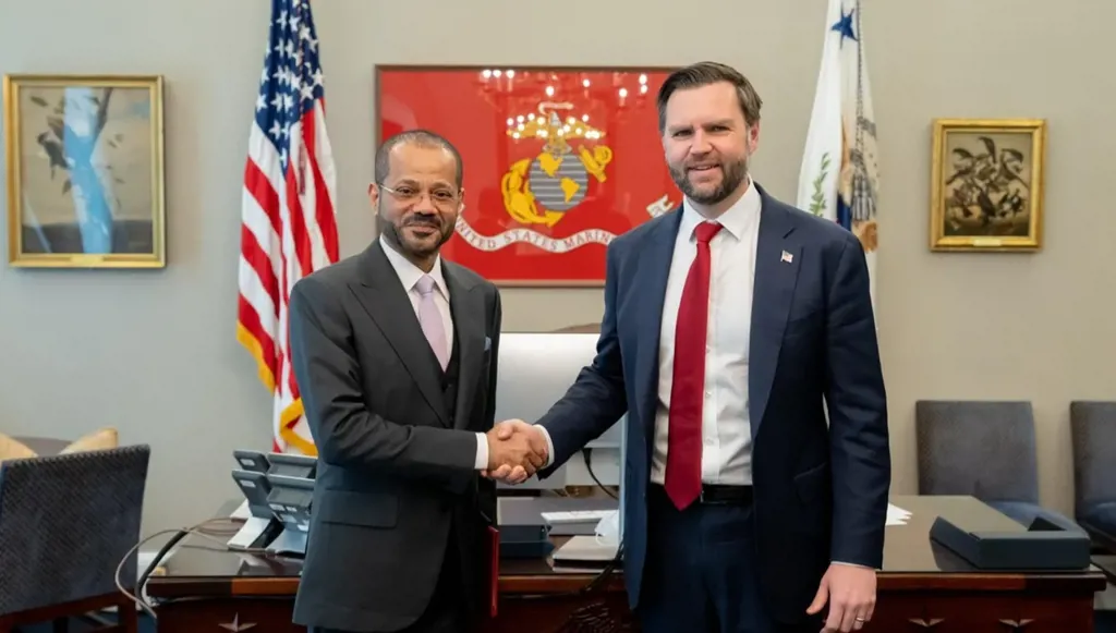 البوسعيدي يلتقي فانس: المفاوضات الأميركية الإيرانية حققت تقدماً غير مسبوق