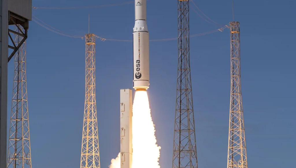 صاروخ "فيغا سي" الأوروبي يضع قمراً اصطناعياً كورياً جنوبياً في المدار