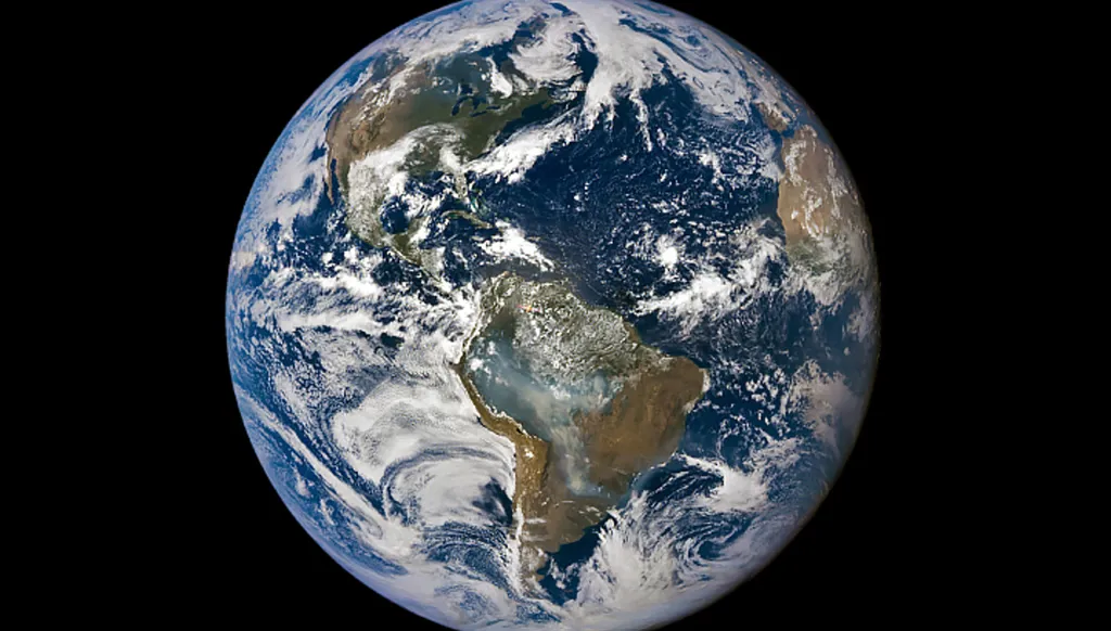 اليوم أقصر يوم في التاريخ... واللوم على القمر!