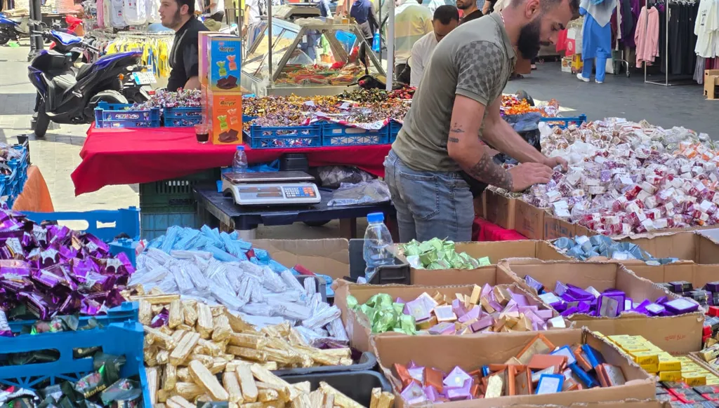 عشية الأضحى... كيف بدت الحركة في أسواق صيدا الشعبية؟ (صور وفيديو)