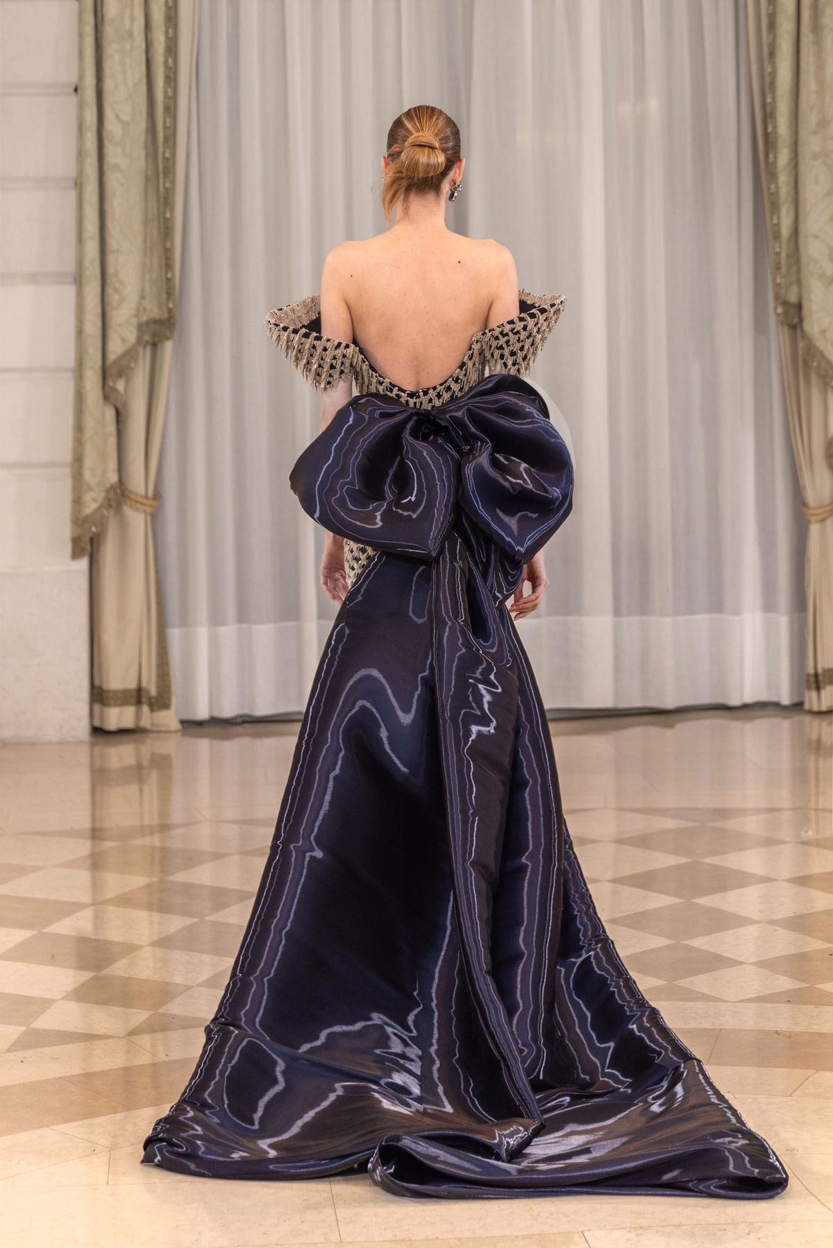 من مجموعة سعيد قبيسي Rebirth SS26 للخياطة الراقية (تصوير خاص بدارسعيد قبيسي)