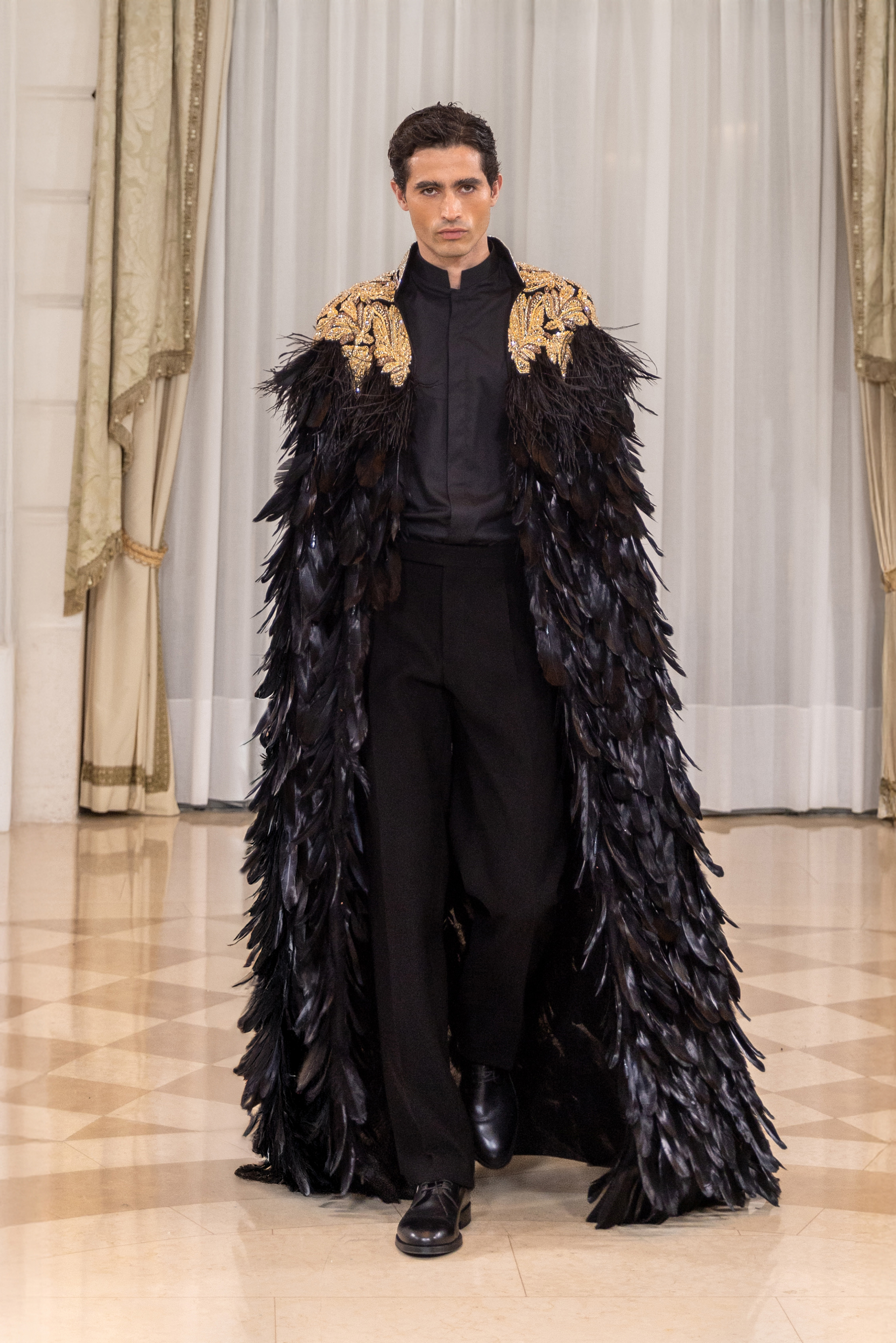 من مجموعة سعيد قبيسي Rebirth SS26 للخياطة الراقية (تصوير خاص بدارسعيد قبيسي)