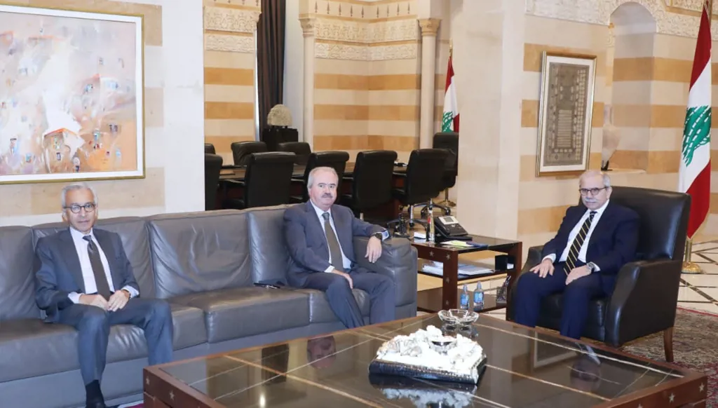 مشروع قانون الفجوة المالية بين سلام وجابر والبساط
