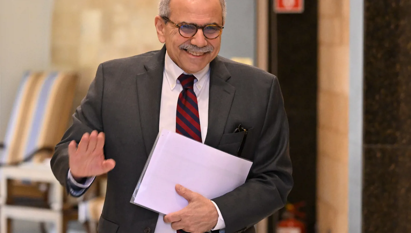 نواف سلام. (نبيل إسماعيل)