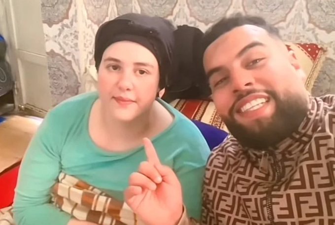 التيكتوكر المغربية سلمى مع زوجها (أكس)‏