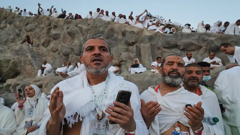 الحجاج على جبل عرفة