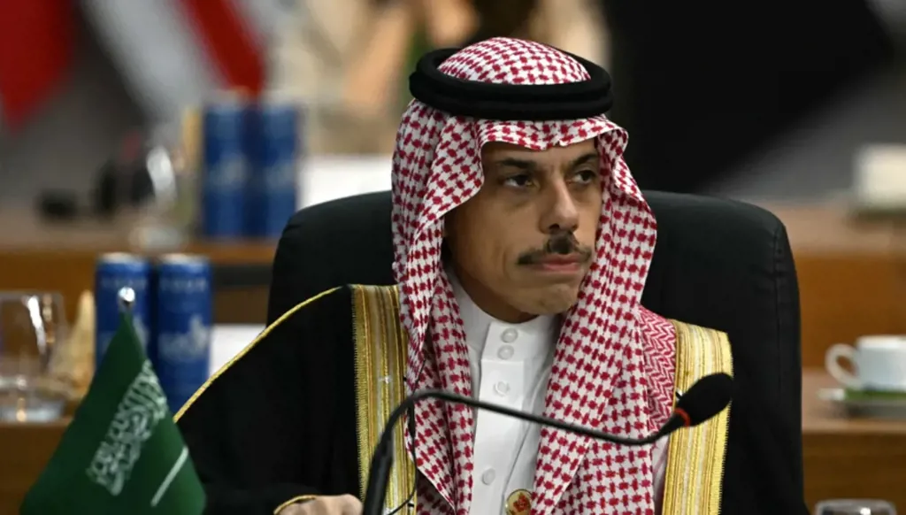 وزير الخارجية السعودي الأمير فيصل بن فرحان آل سعود (كس).