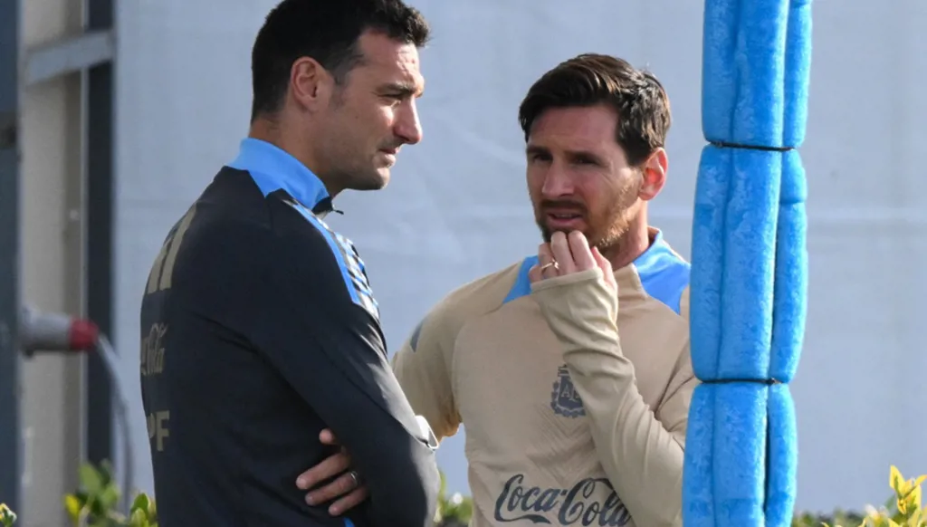 مدرب الأرجنتين يثير القلق حول ميسي