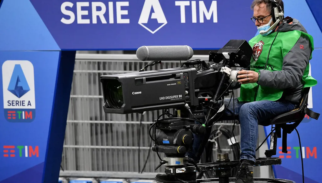 "جنّة كرة القدم" ... الدوري الإيطالي خارج التغطية عربياً