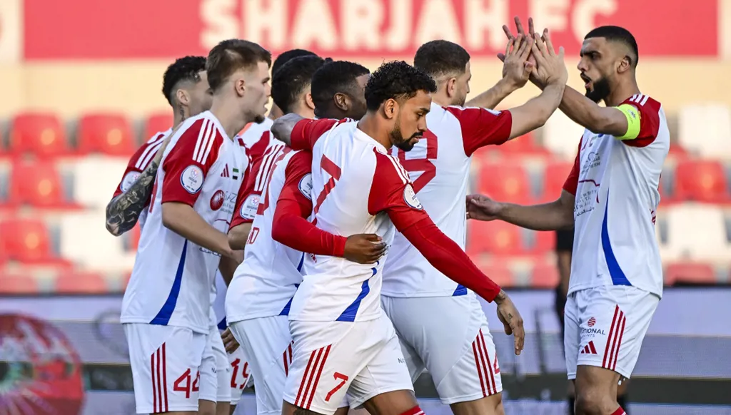 الشارقة يستعيد الصدارة والنصر ثالثاً في الدوري الإماراتي