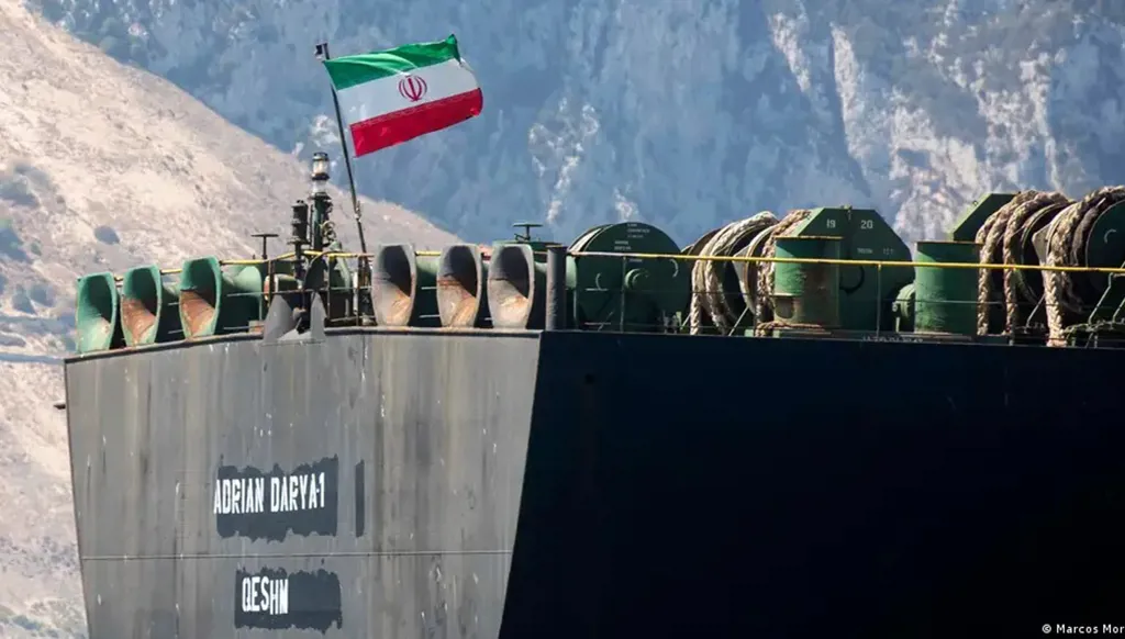 الدنمارك تحتجز سفينة حاويات ترفع علم إيران... ما علاقتها بنجل شمخاني؟