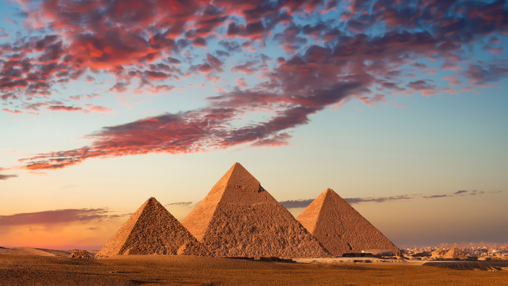 اهرامات الجيزة (shutterstock)