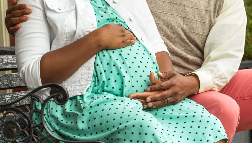 شبكات احتيال الخصوبة تحت ستار معلومات زائفة عن "معجزة" الحمل الغامض