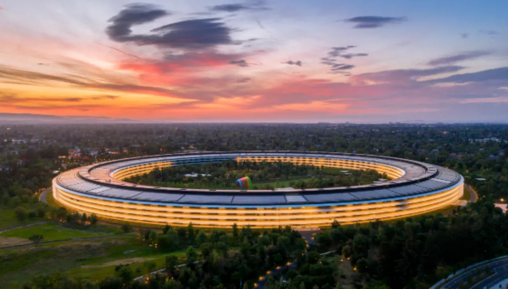 صراع الرؤى: الحرب التجارية تُنذر بنهاية العصر الذهبي لوادي السيلكون؟