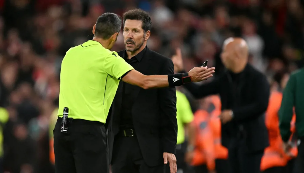 مفاجأة مدوّية... تفاصيل صادمة عن صاحب أزمة سيميوني