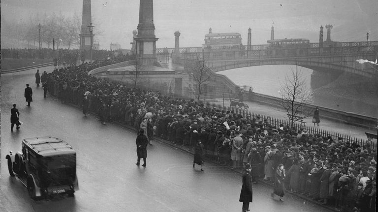 الملك جورج السادس عام 1952 (سوشيل ميديا)