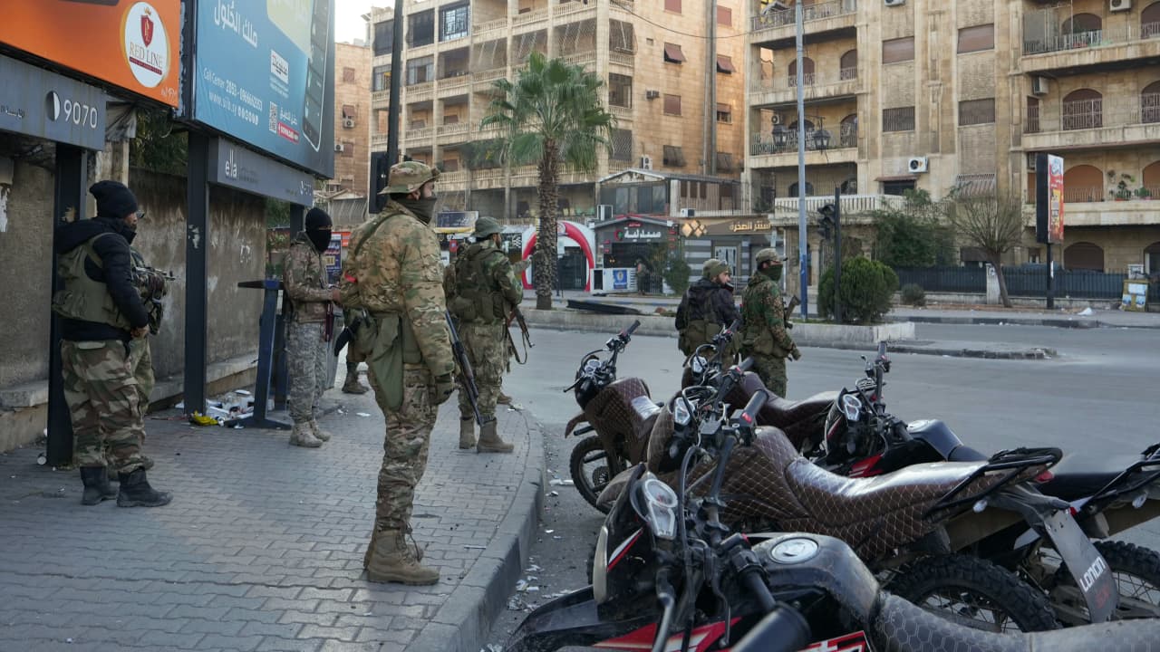 عناصر من الامن العام السوري (وكالات)
