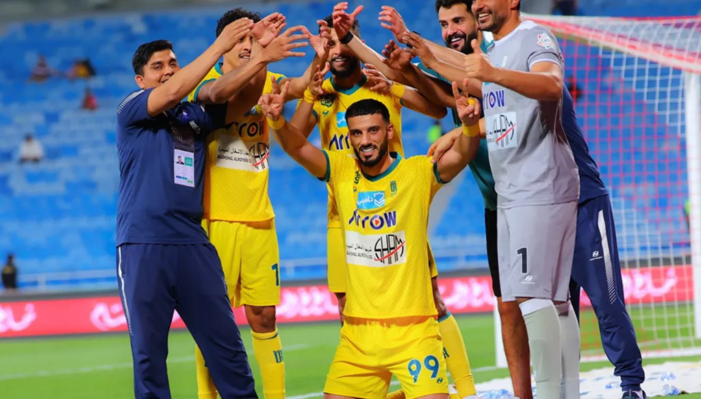 هاتريك السومة تبقي آمال العروبة بالبقاء في الدوري السعودي (فيديو)