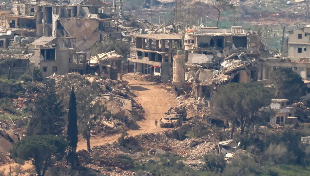 صباح النهار: انقلاب "حزب الله" و"انفجار سياسي" مع عون... هل يزور أحمد الشرع بيروت؟