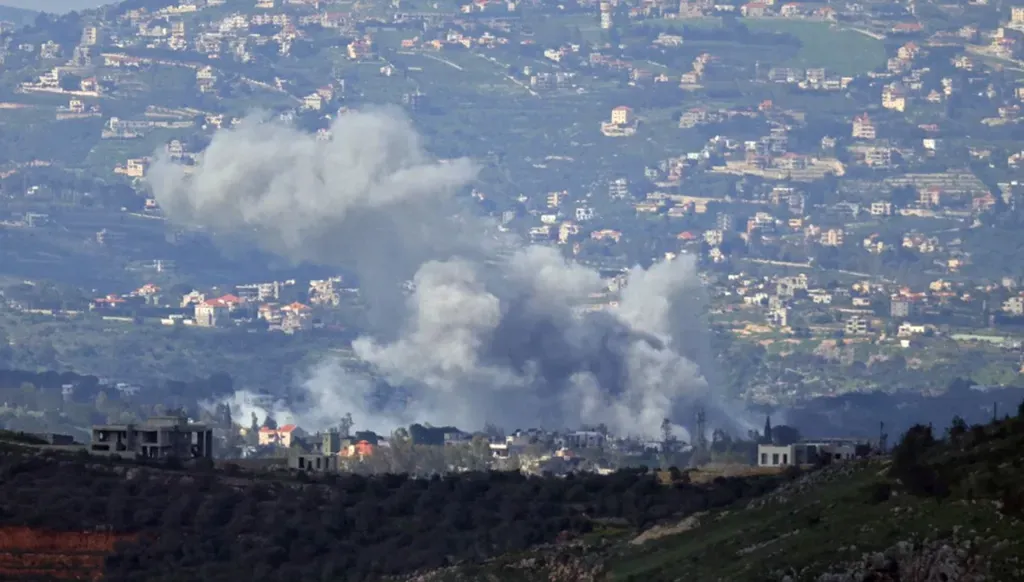إعلام عبري: توجيهات إسرائيلية بتقليص الهجمات في لبنان