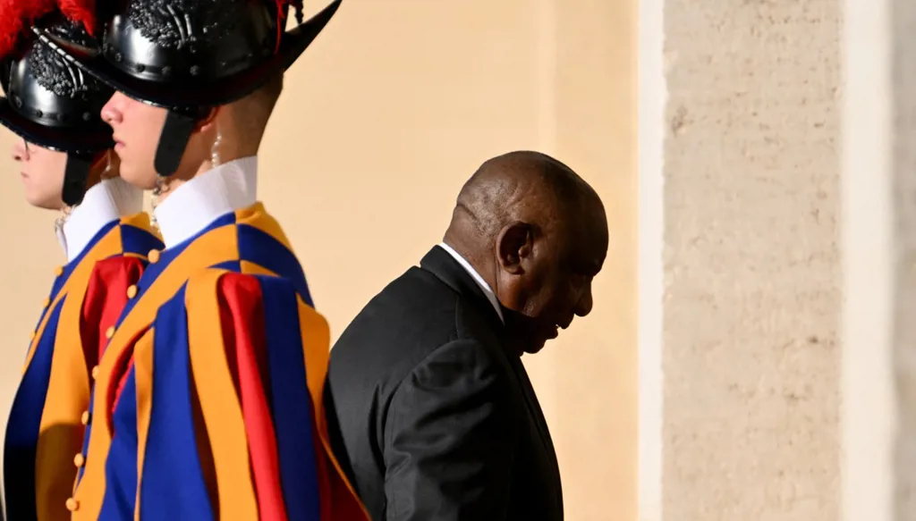 رئاسة مجموعة العشرين... جنوب أفريقيا: سنسلّمها لكرسي فارغ!