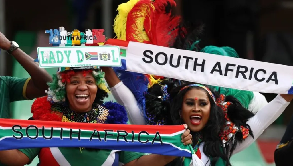 جولة الحسم تبدأ... موعد مباراة جنوب أفريقيا وزيمبابوي في كأس أمم أفريقيا والقناة الناقلة