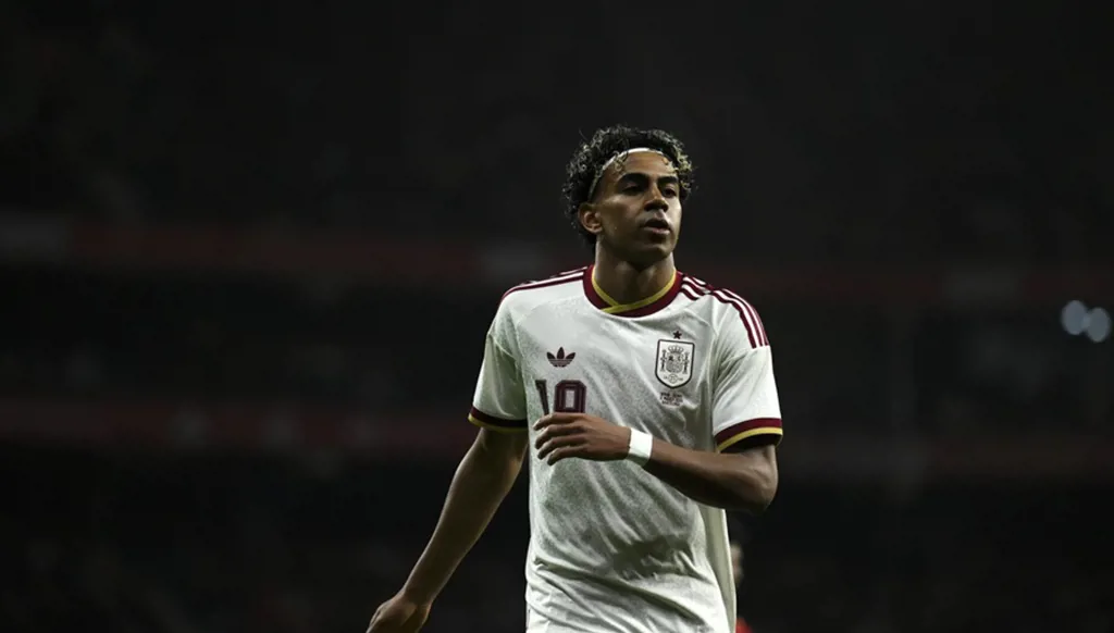 من حصل على الرقم 10 في منتخب إسبانيا قبل كأس العالم 2026؟