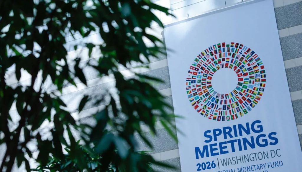 هل يستطيع صندوق النقد والبنك الدوليين معالجه تبعات حرب إيران؟