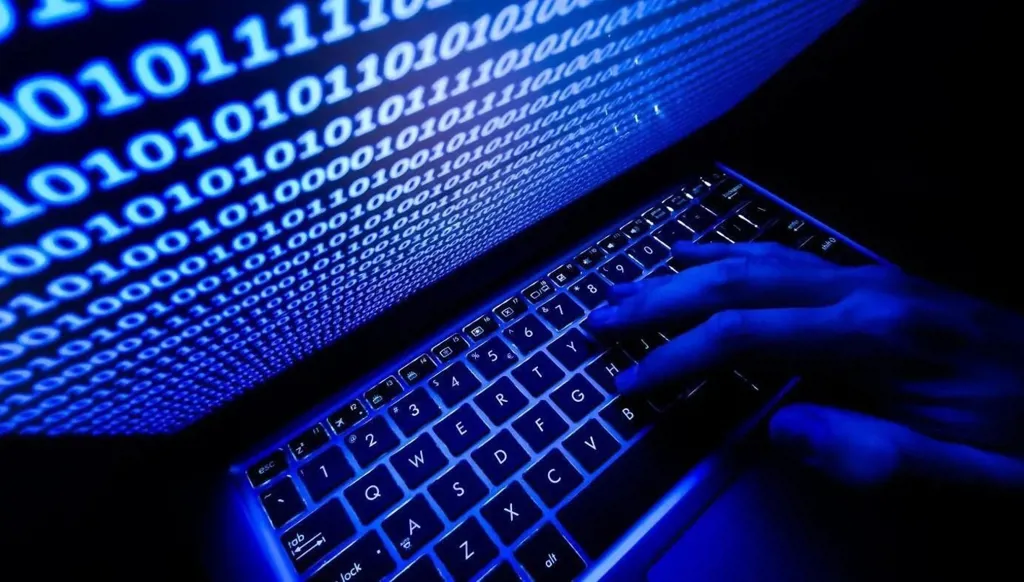 بريطانيا: توقيف 3 أشخاص بشبهة التجسّس لروسيا