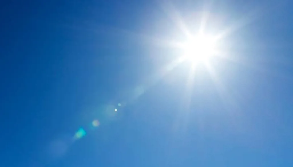 طقس لبنان... متى تنحسر الكتل الهوائية الحارة؟