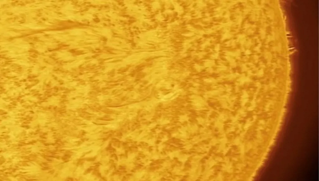 بالفيديو- حدث فلكي يُظهر تفاصيل دقيقة ومذهلة للشمس ‏