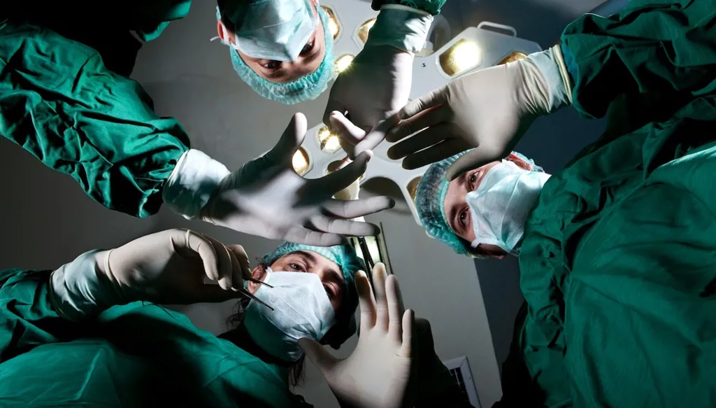 "لحظة تاريخية" في الطب... نجاح عملية زرع مثانة بشرية!