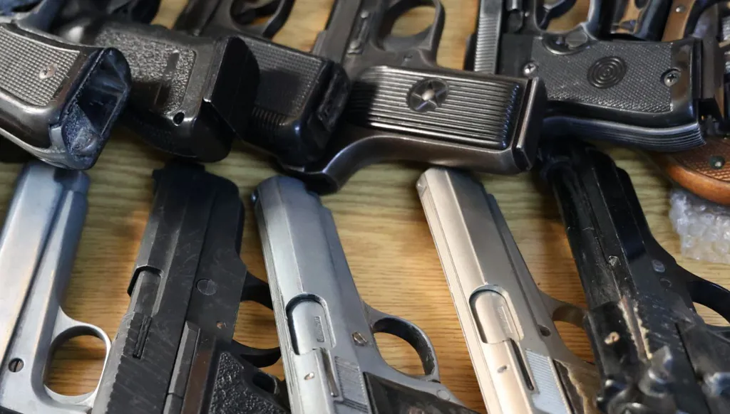 بالصور- الأمن السوري يعثر على عبوات ناسفة وأسلحة في أحياء دمشق القديمة