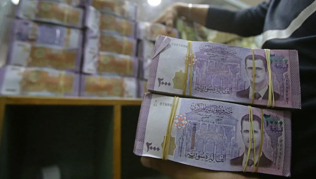 المركزي السوري: اعتماد سعر الصرف الرسمي عند 12500 ليرة للدولار