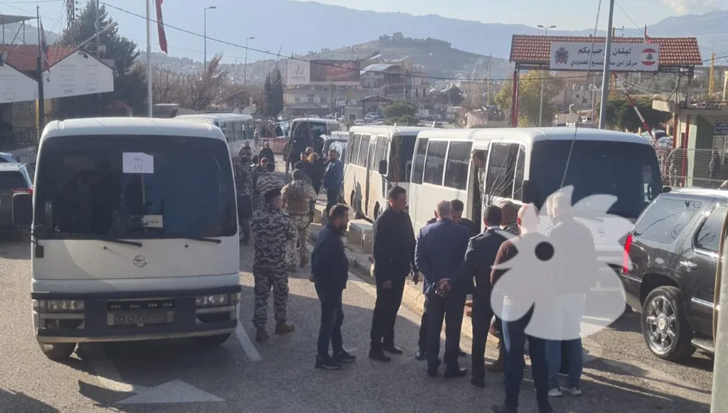 إطلاق سراح 132 سورياً من السّجون اللبنانيّة (صور وفيديو)