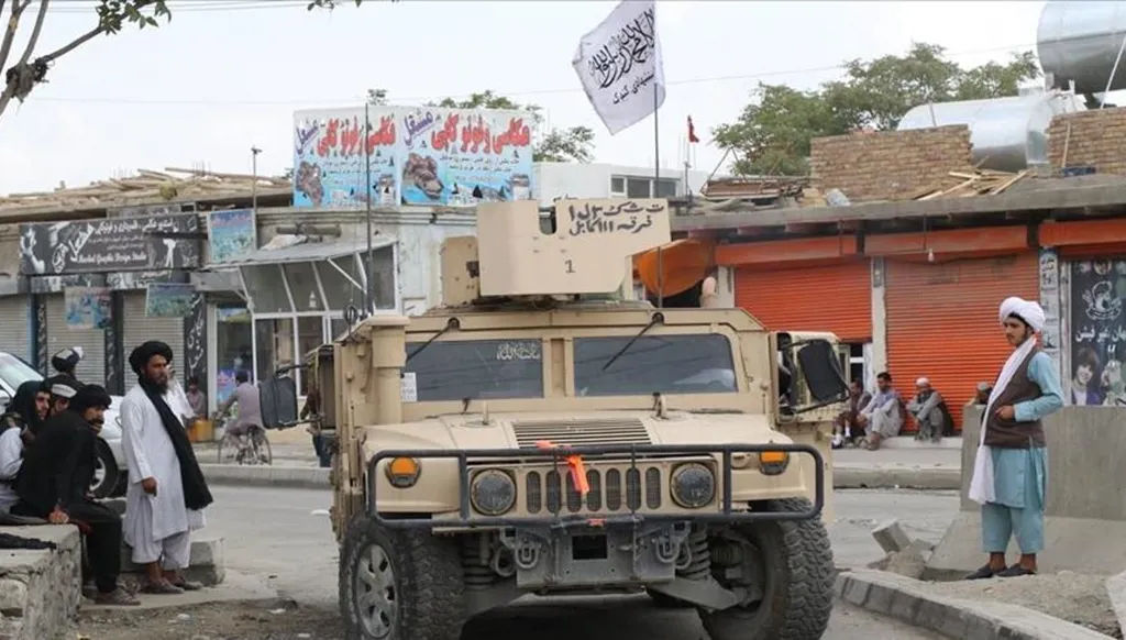 "طالبان" تُعدم علناً رجلاً أدين بالقتل في أفغانستان