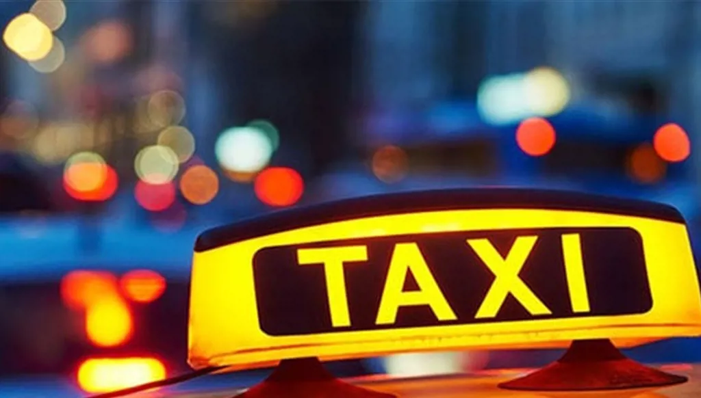 مصر... سائق تاكسي يتحرّش بطالبة أثناء توصيلها!