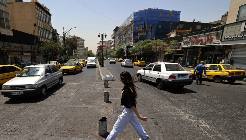 شوارع طهران. (أ ف ب)