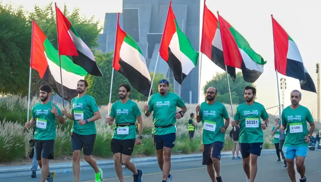 سباق زايد الخيري يستقطب آلاف المشاركين في أبوظبي