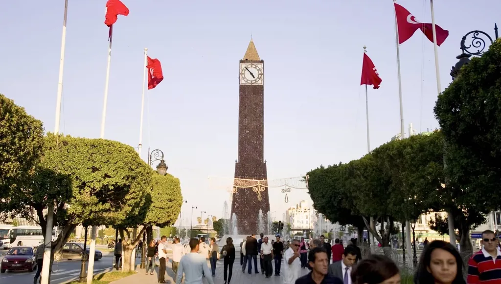 كان هناك زمن في تونس يثير فيه الاحتفال برأس السنة جدلاً شديداً (أ ف ب)